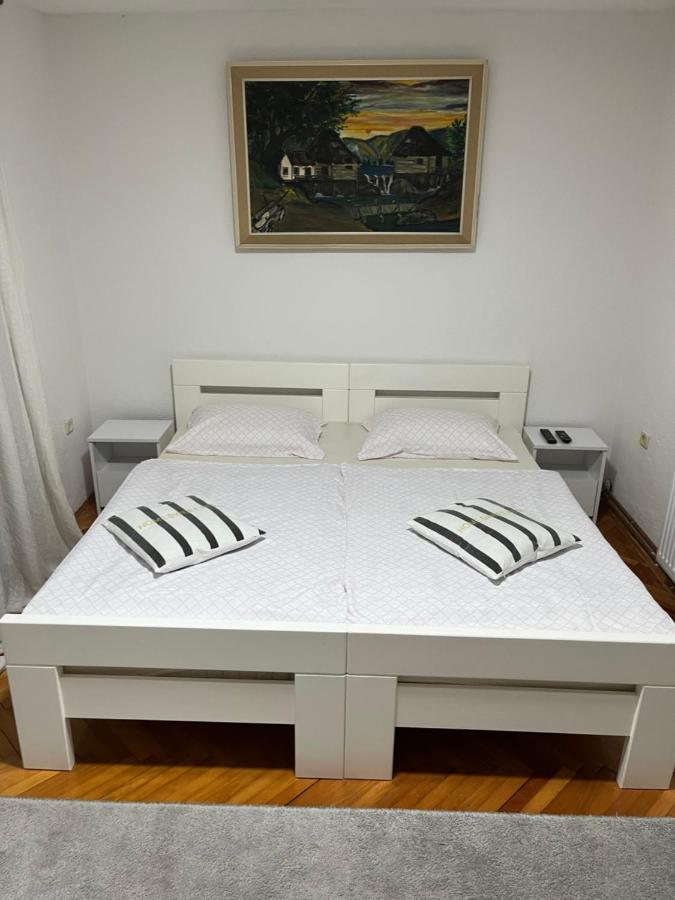 Apartman House Jasmina Bihac Bagian luar foto