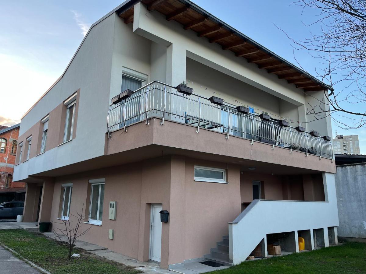 Apartman House Jasmina Bihac Bagian luar foto